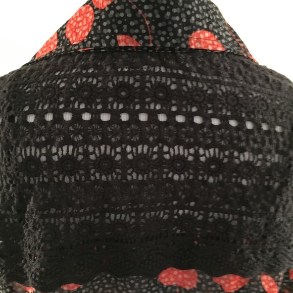 ๐ Vintage 90s Tie Up Blouse - Picture 4 of 8